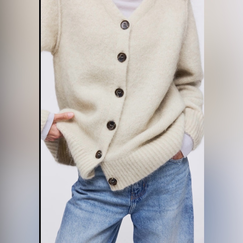H&M Edition Mohair Blend Cardigan Beige XS 🤍🤍 - Picture 2 of 12